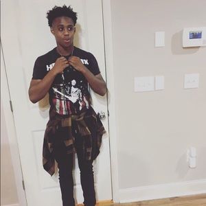 Meet your Posher, Zay